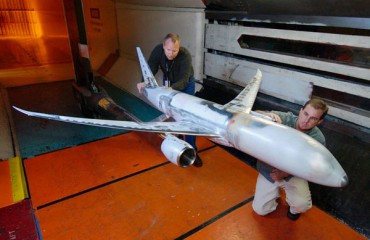 Boeing 787 model in wind tunnel test